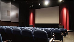 写真:UDXシアター